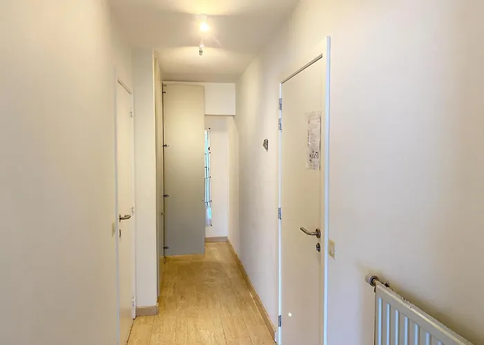 In By The Nieuwpoort